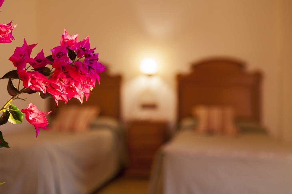 Hotel Paraje La Lambra Rus Екстер'єр фото